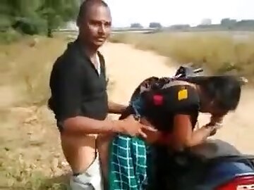Desi Bhabhi Giving Blowjob & Fucked Doggy On Bike Outdoor